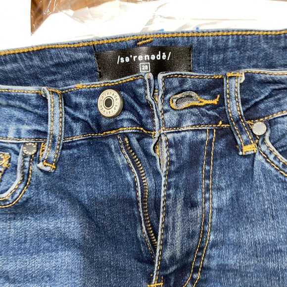 Serenade Denim Jeans - Picture 5 of 9